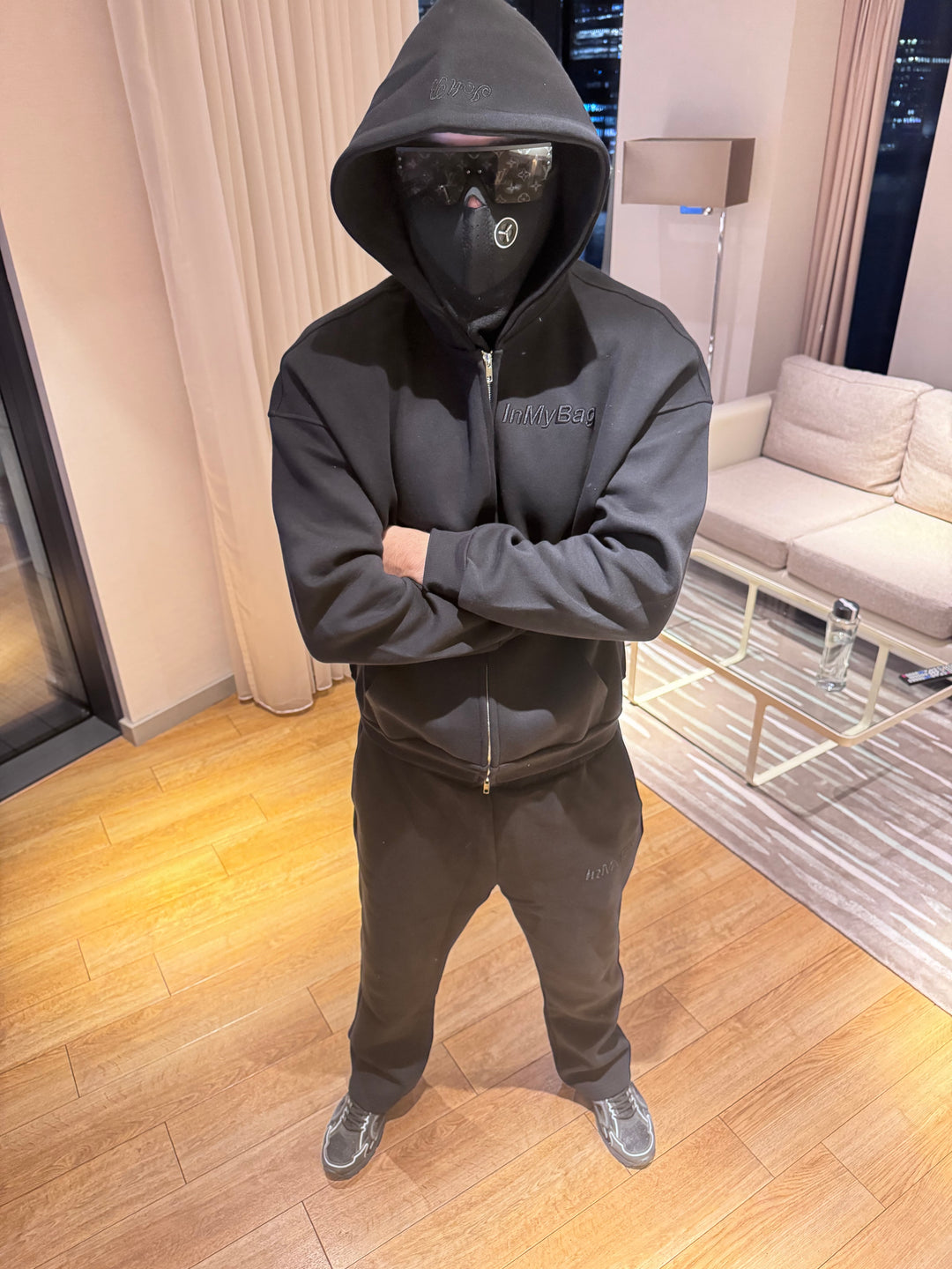 IMB Essential Zip Up Hoodie Blacked